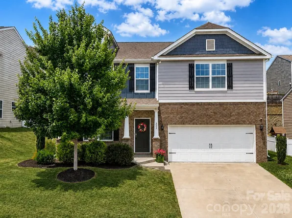 223 Marathon Ln, Candler, NC 28715