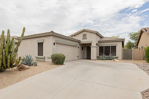 7111 S 21st Dr Photo 1 7111 S 21st Dr Photo 1