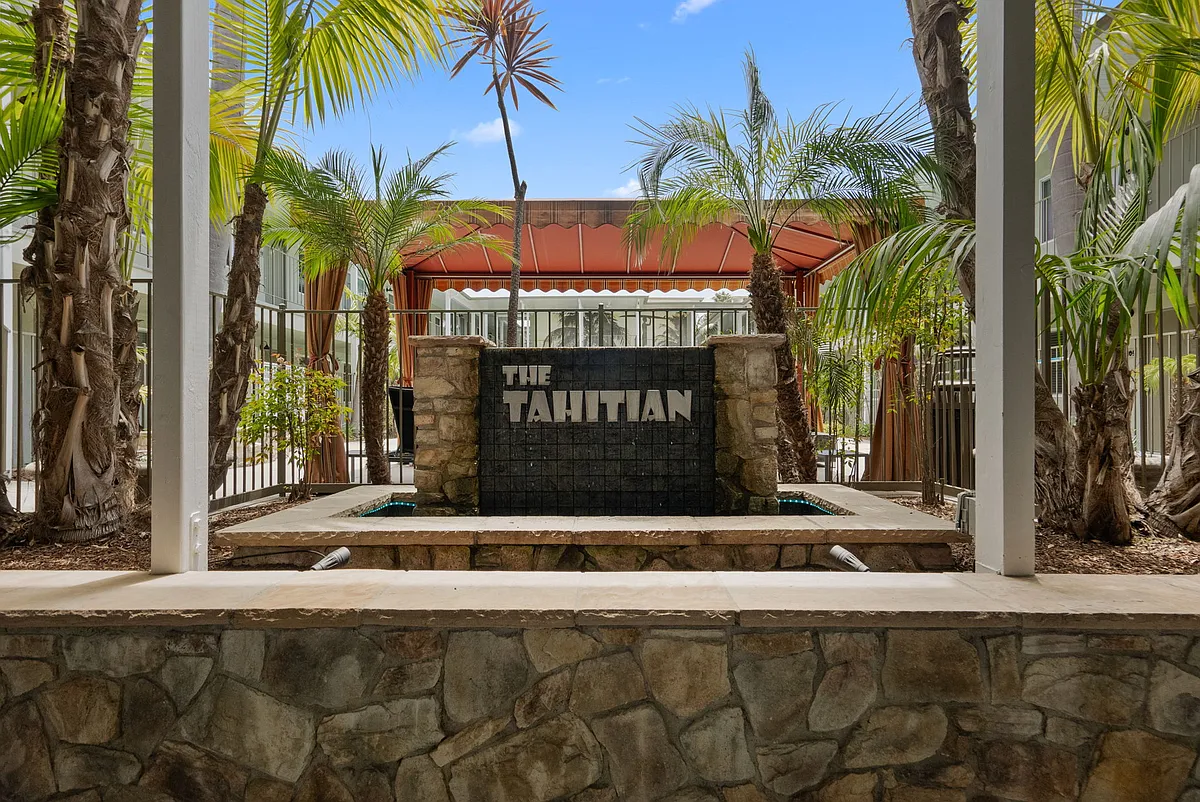 Building Photo - The Tahitian Apartments