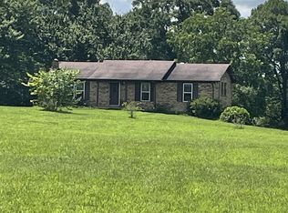 1316 Abiff Rd, Bon Aqua, TN 37025