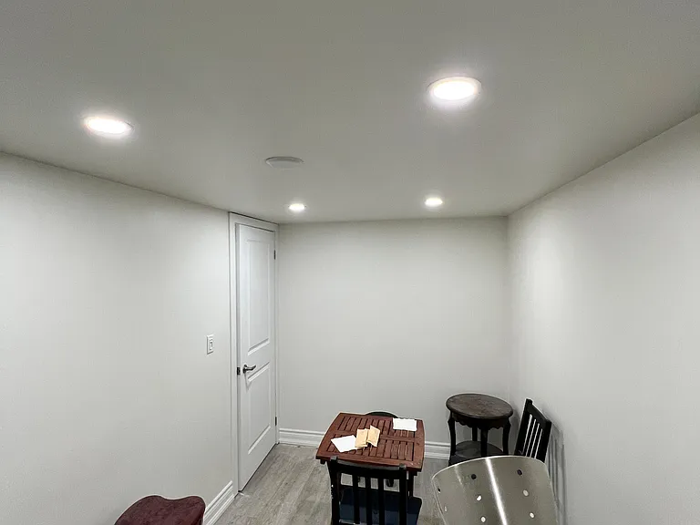 91 Kingslake Rd #BASEMENT — Photo 10