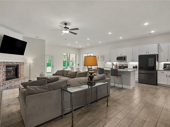 4th image of 24402 W 75th Ter