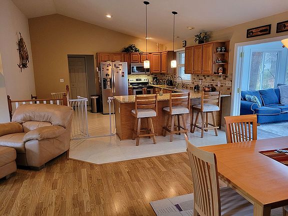 2nd image of 5065 Edenbrook Ct