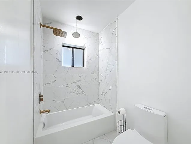 3521 SW 58th Ct — Photo 10
