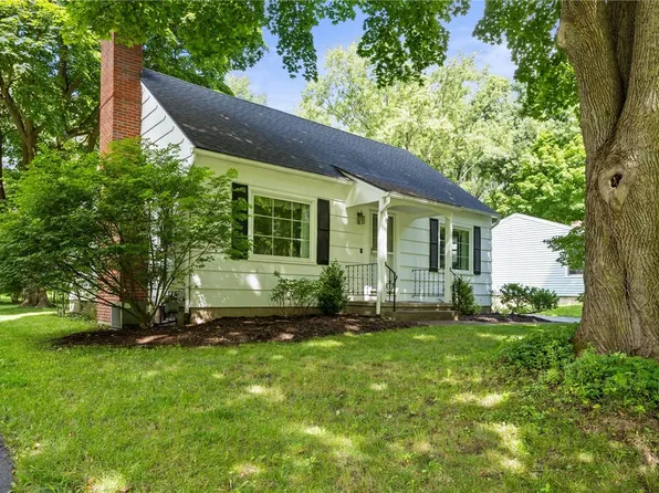 145 Forest Hills Rd, Rochester, NY 14625