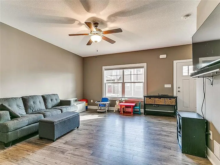 1411 SW Campus Ln — Photo 4