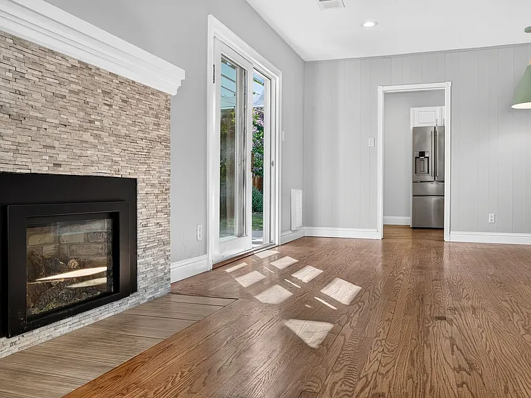 2907 Eccleston Ave — Photo 10