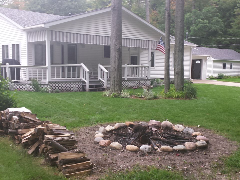 Fire pit (lake view to east)