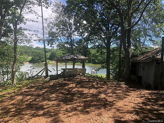 5th image of 1775 Naugles Drive