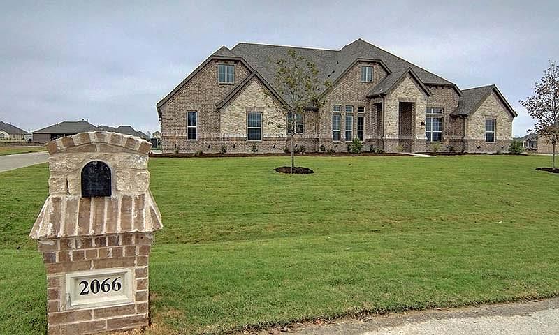 1st image of 2053 Tapadero Ln