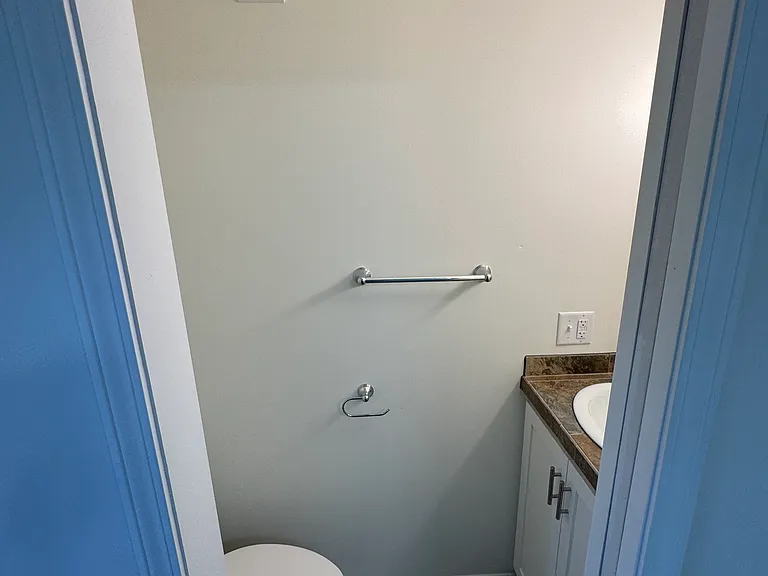 220 W Williams St — Photo 18
