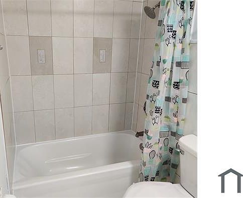 3rd image of 2533 Spring St
