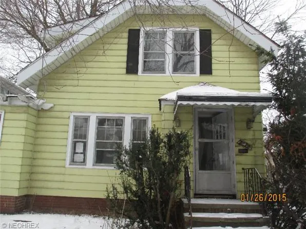 17724 Ingleside Rd, Cleveland, OH 44119