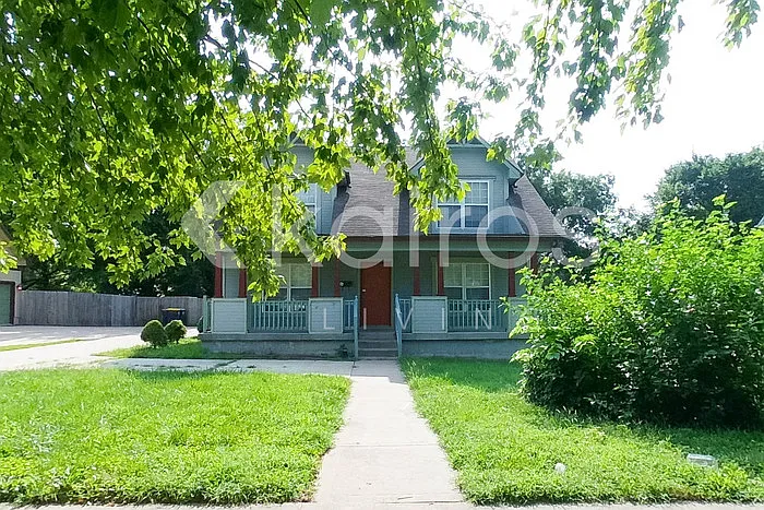 4415 The Paseo Blvd — Photo 1