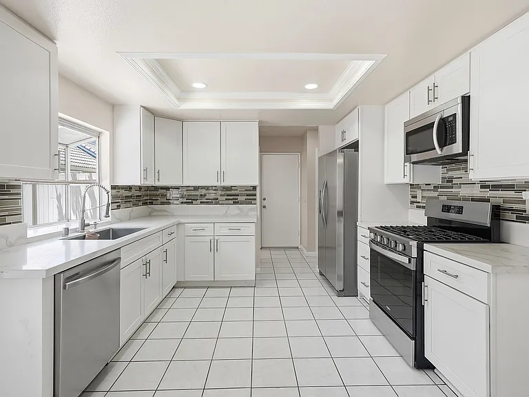 15303 Rancho Polermo Rd — Photo 13