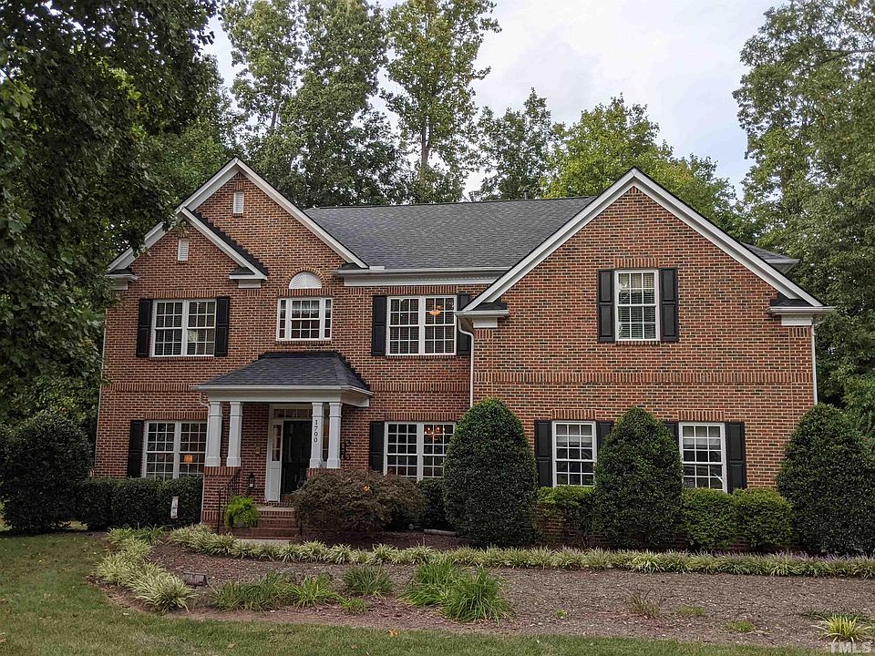 1st image of 1700 Patrick Henry Ln
