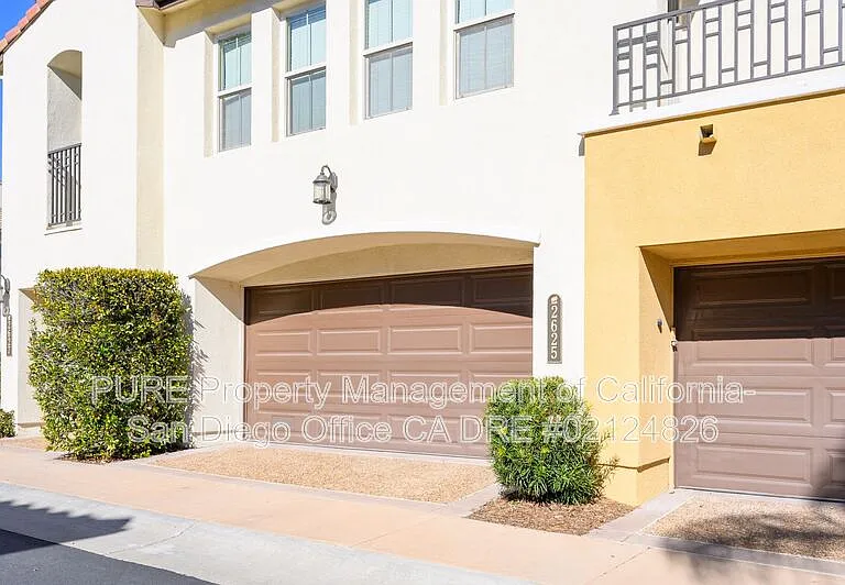 2625 Bellezza Dr — Photo 3