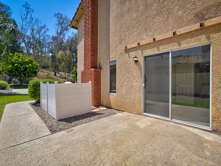 13887 Carriage Rd — Photo 52