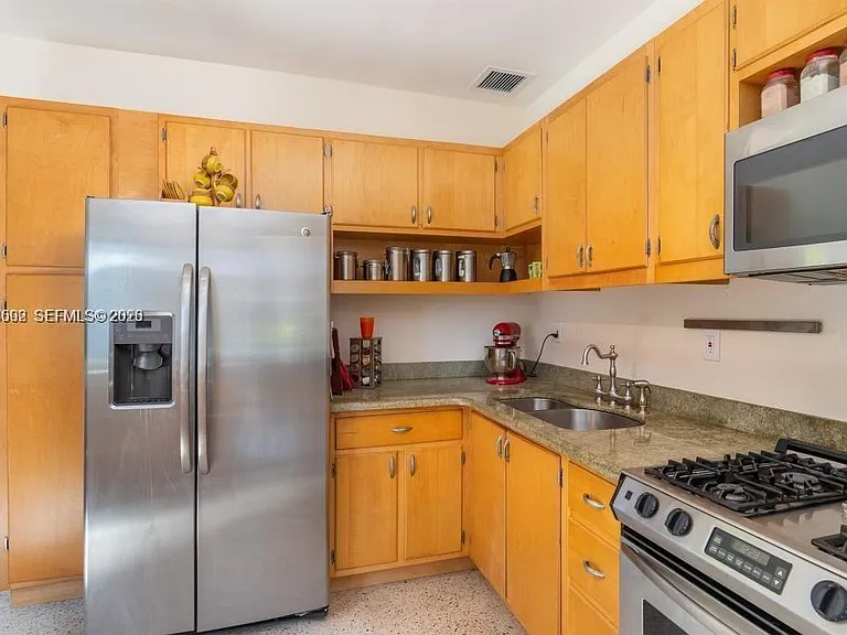 1123 Bay Dr — Photo 26