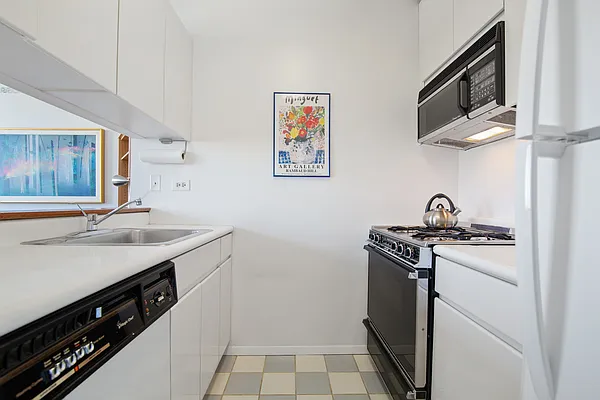 Sold by Brown Harris Stevens | media 6