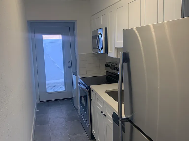 106 Columbia Dr #A8 — Photo 6