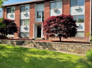 25 Waterman Ave #5, East Providence, RI 02914