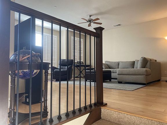 3rd image of 6492 Bayview Dr #1