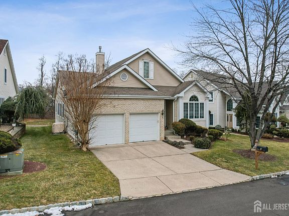 3rd image of 4 Trent Rd