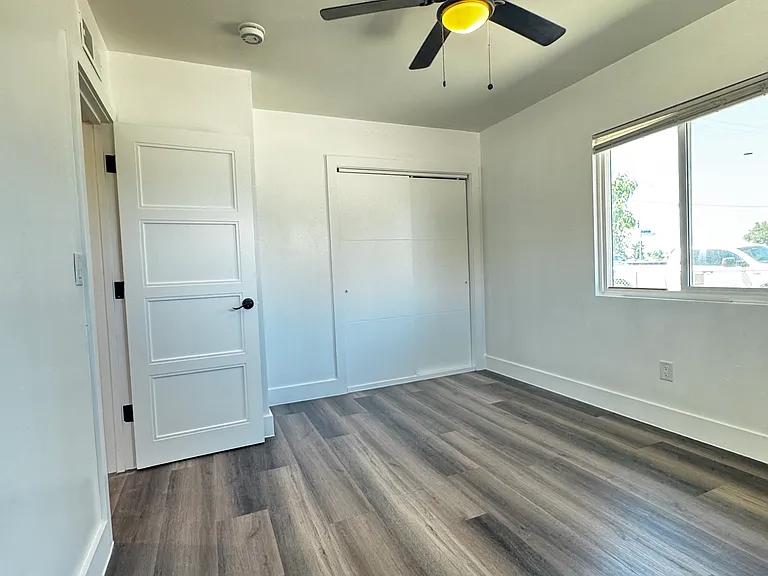 4702 E Avenue R12 — Photo 11