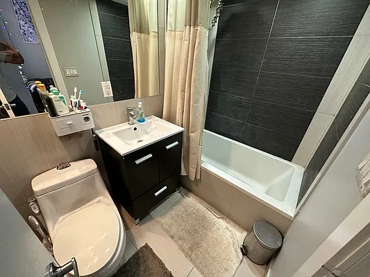 Rented by Premier Metro Realty Corp | media 11