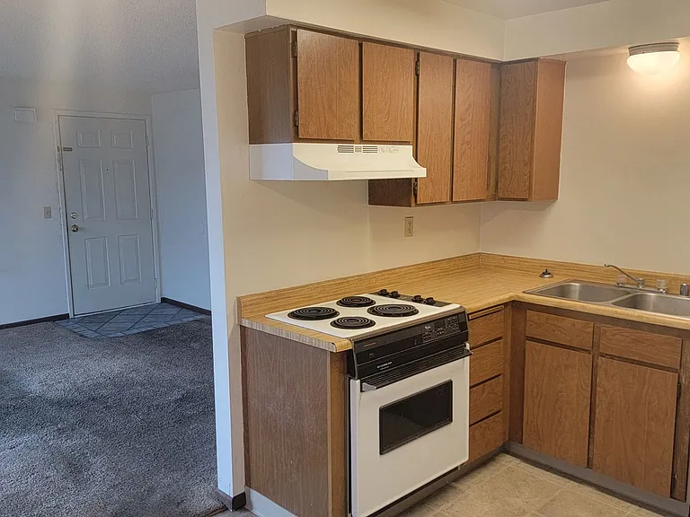 13208 E Skyview Ave — Photo 8