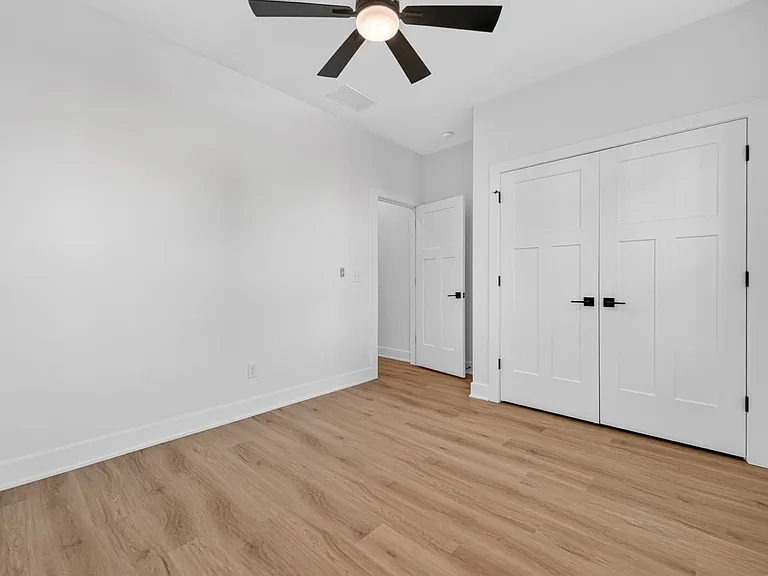 2437 Guilford Ave — Photo 19