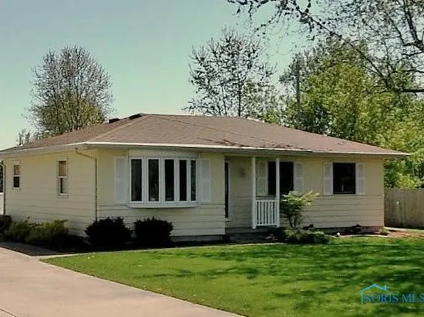 214 Allegan Dr, Curtice, OH 43412