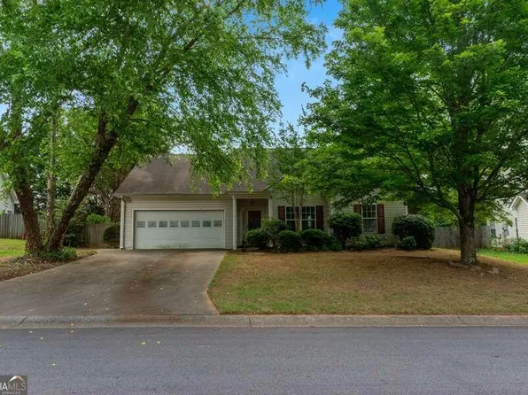607 Spring Trl, Canton, GA 30115