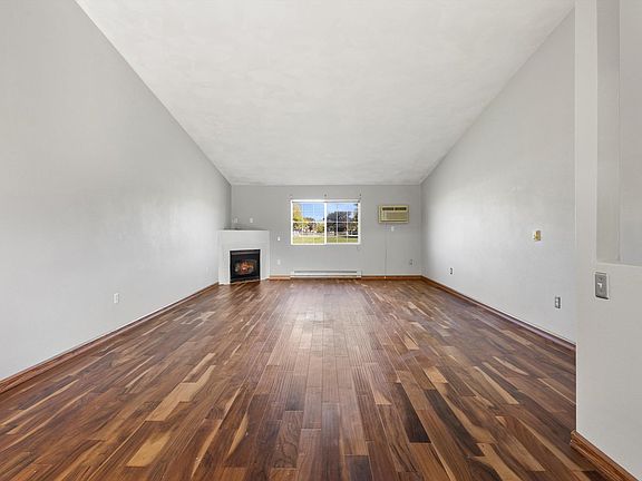 3rd image of 1923 Lafayette St APT 7
