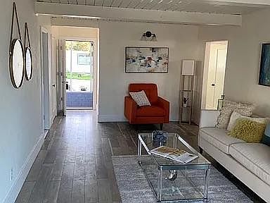 4th image of 809 Payne Dr