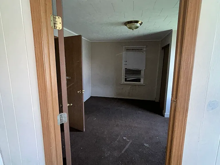 2312 Carol St — Photo 5