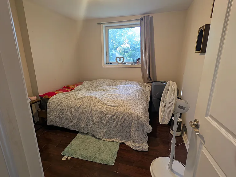216 Bogert Ave #MAIN HOUSE — Photo 13