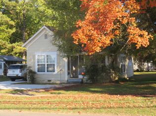 1002 W Cherry St, Clarksville, AR 72830
