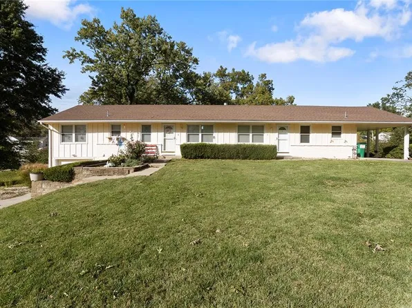 2 NE 62nd Ter, Kansas City, MO 64118