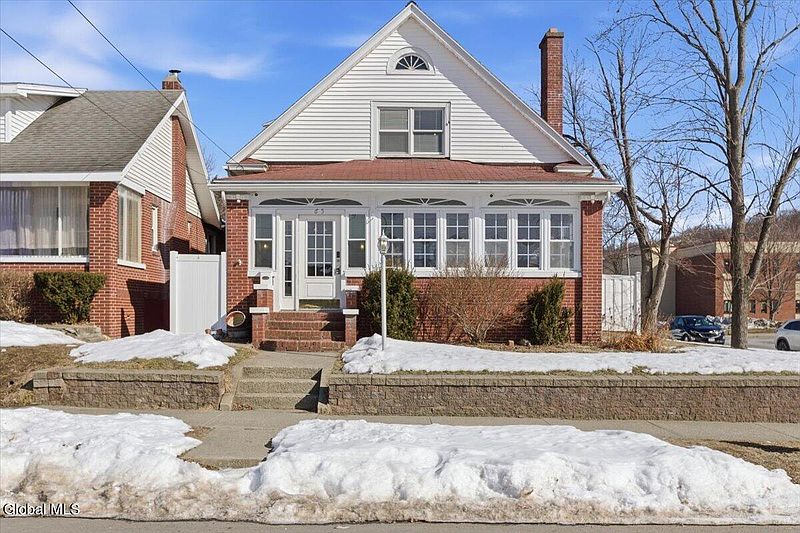 2nd image of 65 109th Street