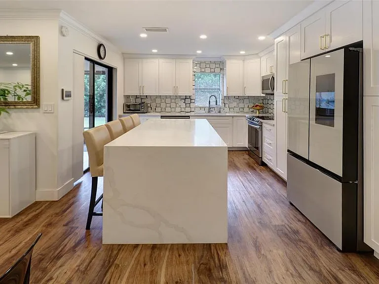 9390 SW 61st Way #D-0 — Photo 3