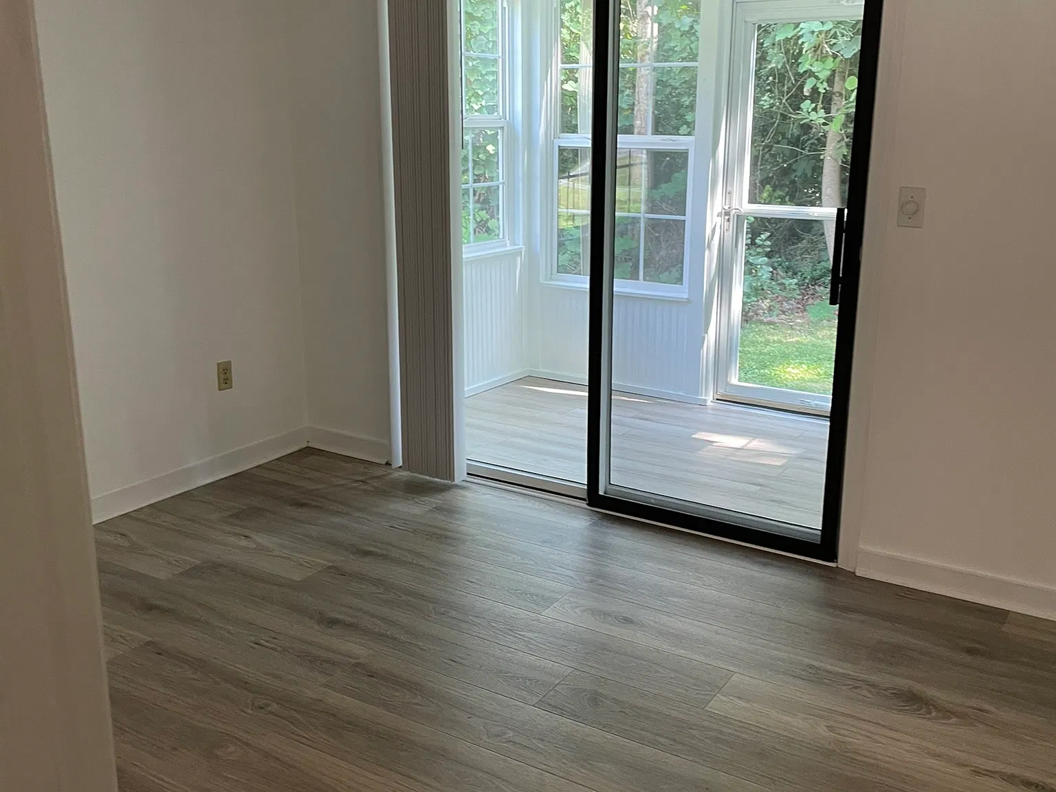 2 bed, 1.5 bath, 860 sqft, $1,550 — Photo 3