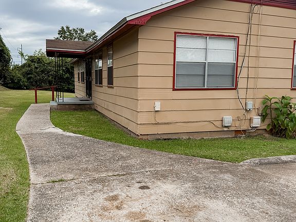 2nd image of 1021 Griffin St #1