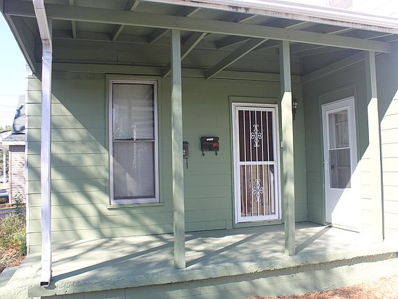 4th image of 2338 Washington Ave