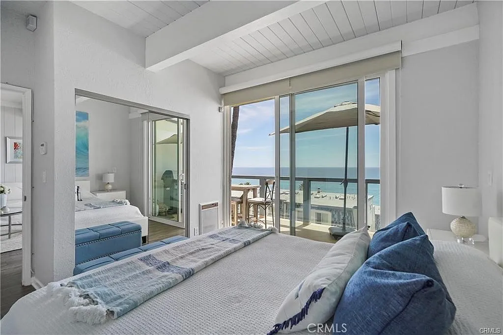2 bed, 986 sqft, $5,550 — Photo 3