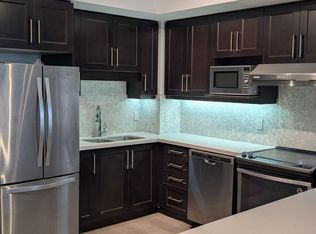 38 Cedarland Dr #C105, Markham, ON L6G 0G7