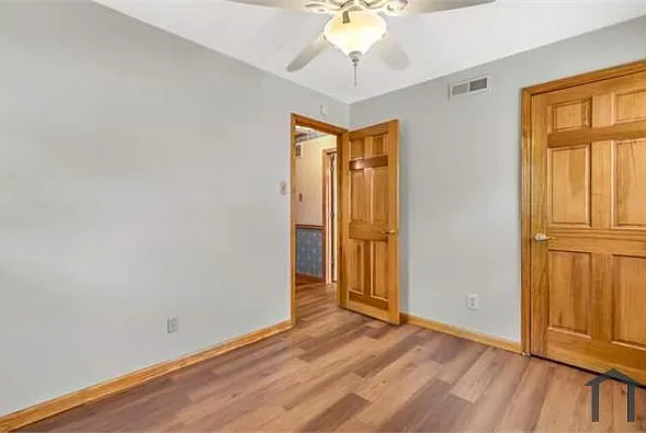 10527 Prestwick Dr — Photo 10