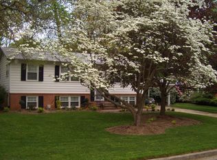 2537 Hillsman St, Falls Church, VA 22043