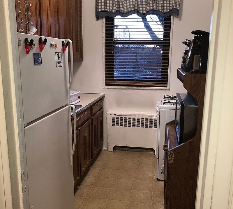 1st image of 16-19 Utopia Pkwy #222